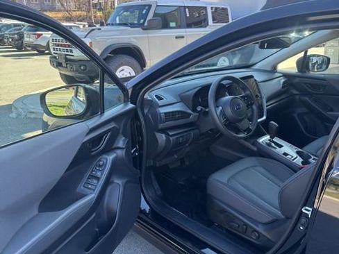 Used 2024 Subaru Crosstrek 2.0i Premium image 14
