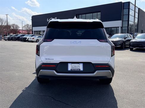 New 2026 Kia EV9 Wind image 4