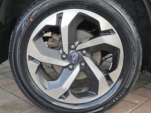 Used 2022 Subaru Forester Touring image 27