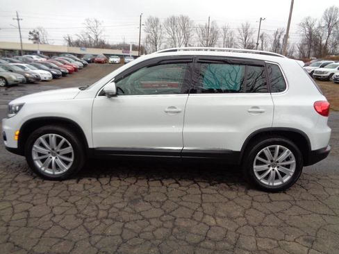Used 2015 Volkswagen Tiguan SEL image 9