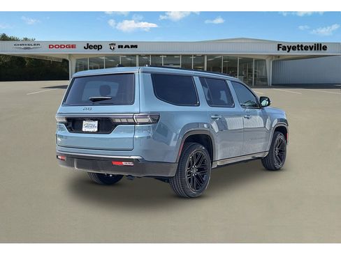 New 2026 Jeep Grand Wagoneer Limited AWD/4WD image 3