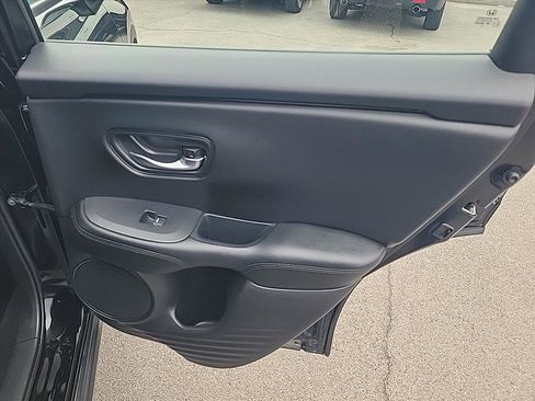 Used 2024 Honda HR-V LX image 21