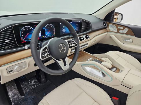 Certified 2022 Mercedes-Benz GLS 450 4MATIC image 12