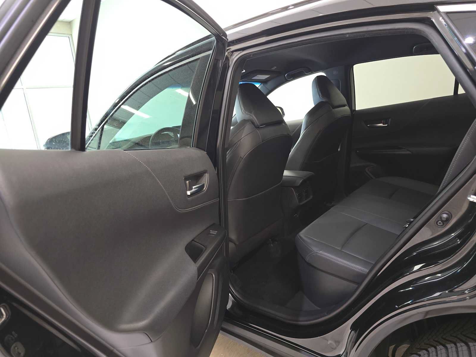 Certified 2023 Toyota Venza Nightshade AWD/4WD image 25