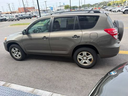 Used 2012 Toyota RAV4 4WD w/ Value Pkg image 4