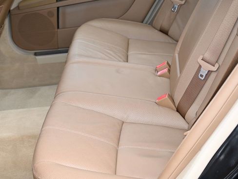 Used 2007 Mercedes-Benz S 550 image 28