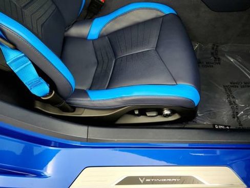 Used 2023 Chevrolet Corvette Stingray Premium Cpe w/ Z51 Performance Package RWD image 41