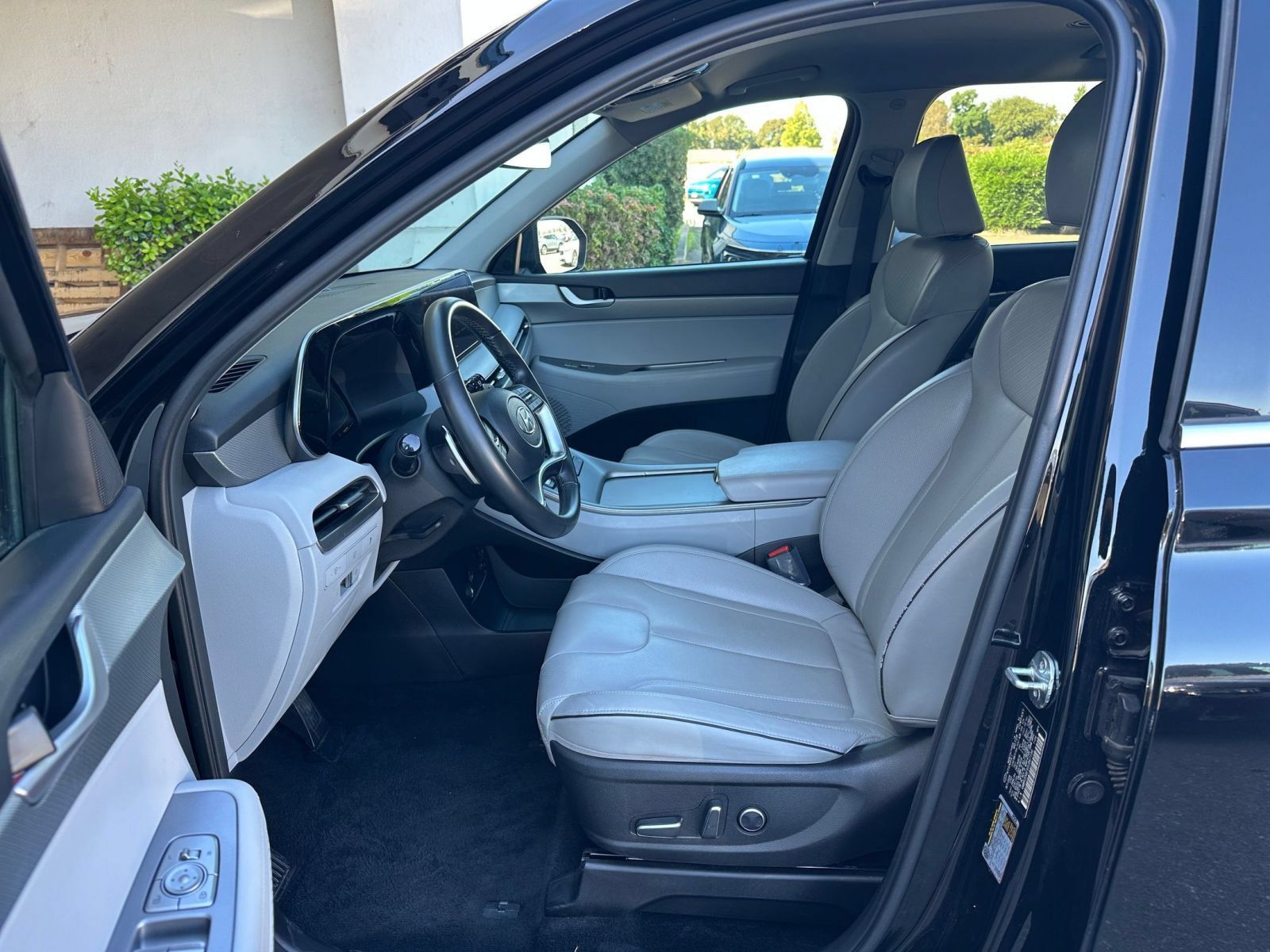 Used 2025 Hyundai Palisade SEL AWD/4WD image 29