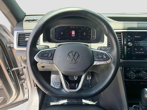 Used 2023 Volkswagen Atlas Cross Sport SEL R-Line AWD/4WD image 39