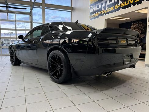 Used 2021 Dodge Challenger R/T Scat Pack w/ Plus Package image 4