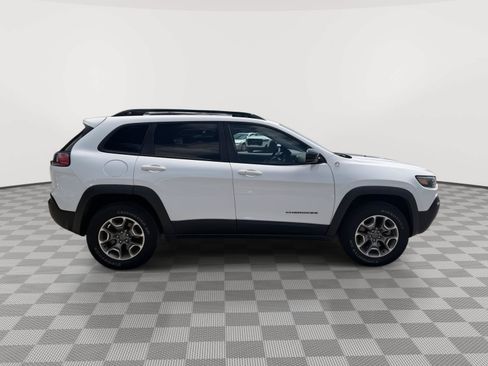 Used 2022 Jeep Cherokee Trailhawk w/ Sun, Sound & Nav Group AWD/4WD image 8