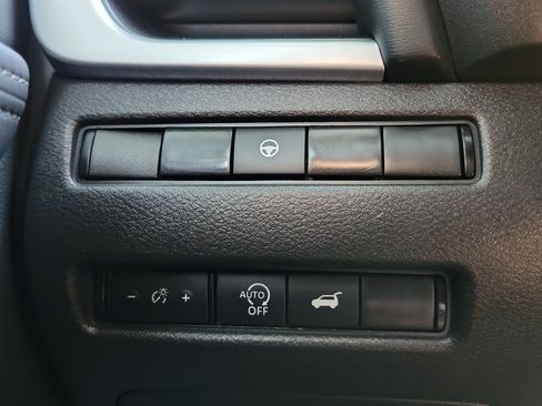 Certified 2026 Nissan Rogue SV FWD image 28