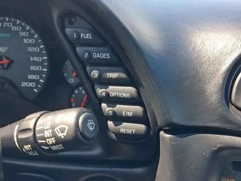 Used 2001 Chevrolet Corvette Coupe w/ Preferred Equipment Group2 RWD image 27