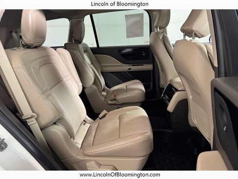 Used 2021 Lincoln Aviator Reserve w/ Equipment Group 201A AWD/4WD image 12