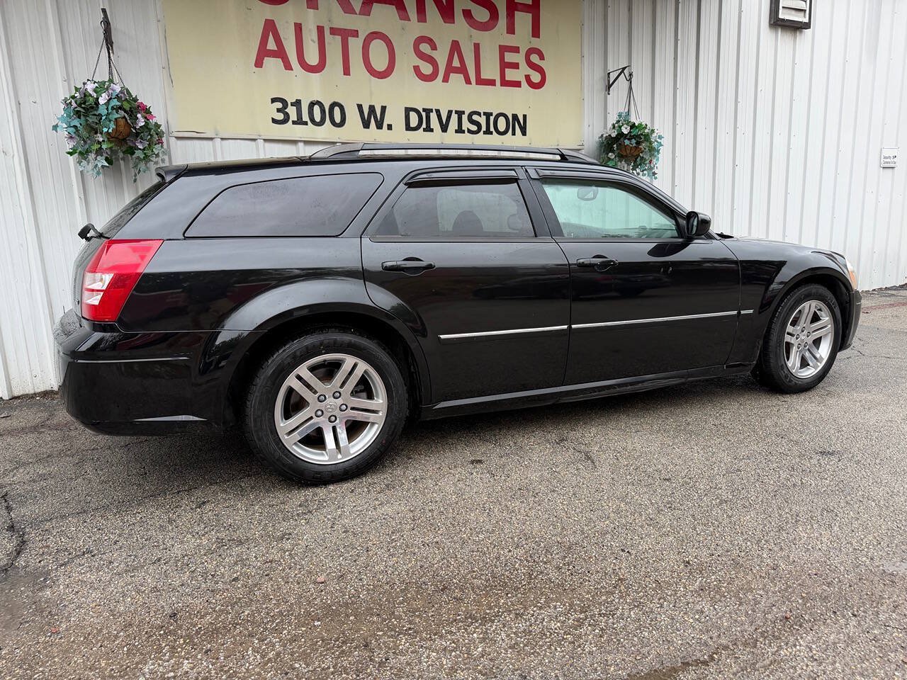 Used 2005 Dodge Magnum R/T w/ Convenience Group II RWD image 3