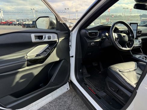 Used 2021 Ford Explorer ST w/ Equipment Group 401A image 12