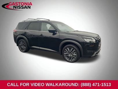 Used 2024 Nissan Pathfinder SL w/ SL Premium Package