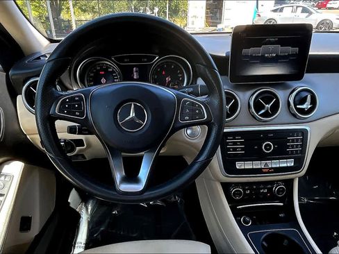 Used 2018 Mercedes-Benz GLA 250 image 5