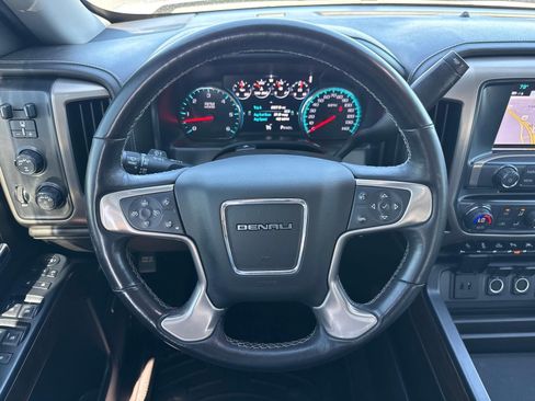 Used 2018 GMC Sierra 1500 Denali w/ Denali Ultimate Package AWD/4WD image 8