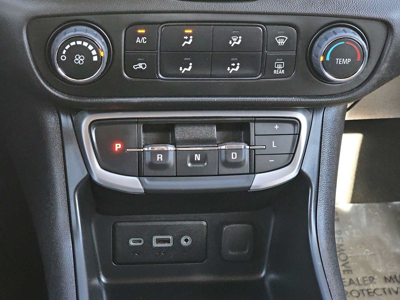 Used 2024 GMC Terrain SLE FWD image 14