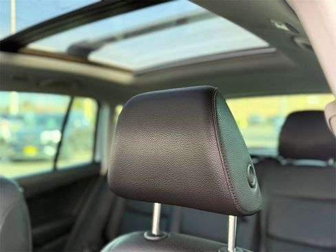 Used 2012 Volkswagen Tiguan S image 15