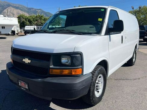 Used 2012 Chevrolet Express 2500 w/ Cold Climate Package image 8