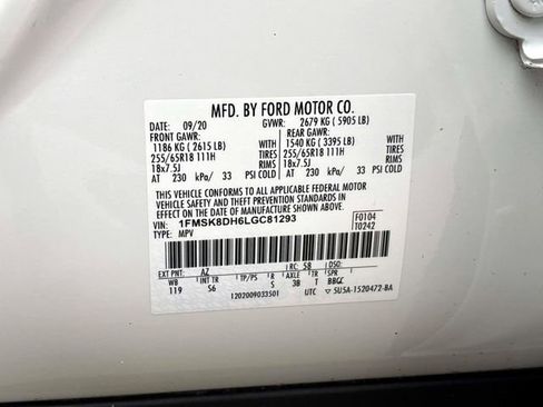 Used 2020 Ford Explorer XLT w/ Equipment Group 202A AWD/4WD image 32