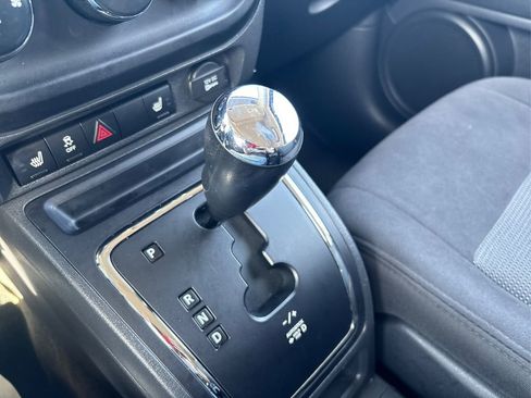 Used 2016 Jeep Patriot Latitude image 27