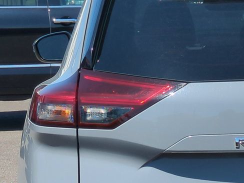 Used 2023 Nissan Rogue Platinum w/ Platinum Premium Package AWD/4WD image 49