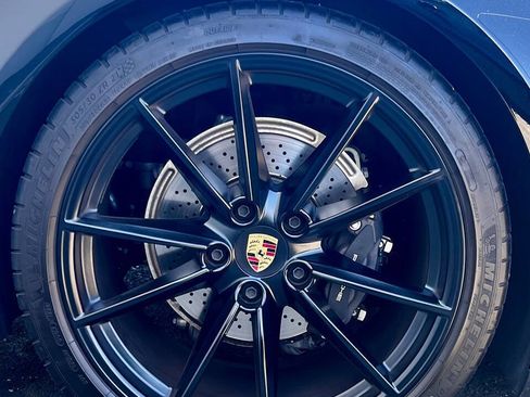 Used 2024 Porsche 911 Carrera T RWD image 14