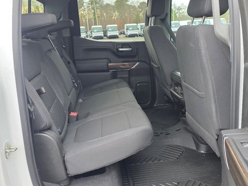 Certified 2021 Chevrolet Silverado 1500 LT Trail Boss w/ Convenience Package II image 23