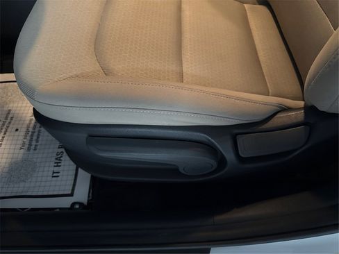 Used 2018 Hyundai Elantra SEL image 22