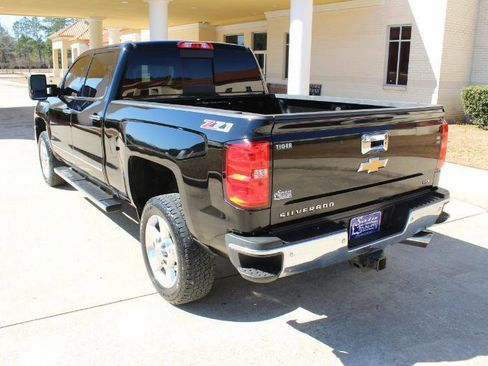 Used 2017 Chevrolet Silverado 2500 LTZ w/ Vortec Plus Package image 12