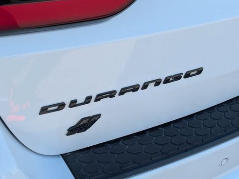 Used 2018 Dodge Durango R/T w/ Blacktop Package AWD/4WD image 10