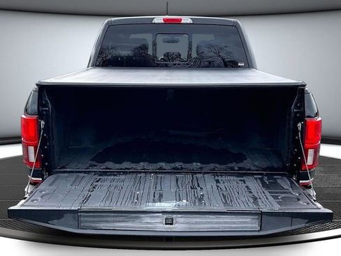 Used 2018 Ford F150 Lariat w/ Equipment Group 502A Luxury image 7