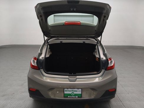 Used 2018 Chevrolet Cruze LT w/ Convenience Package FWD image 29