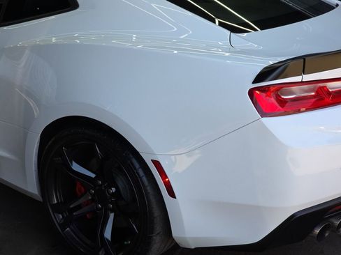 Used 2018 Chevrolet Camaro SS image 32