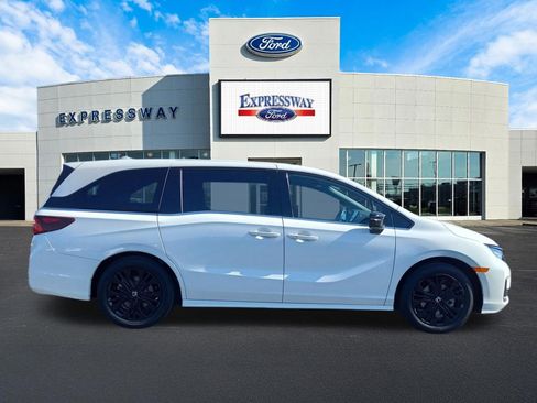 Used 2025 Honda Odyssey Sport-L image 5