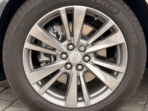 Used 2025 Cadillac XT6 Premium Luxury w/ Technology Package FWD image 13