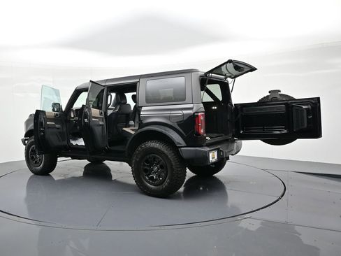 Used 2023 Ford Bronco Wildtrak AWD/4WD image 34