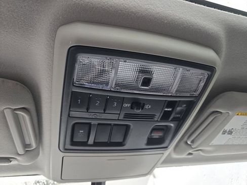 Used 2016 Toyota 4Runner Limited image 41