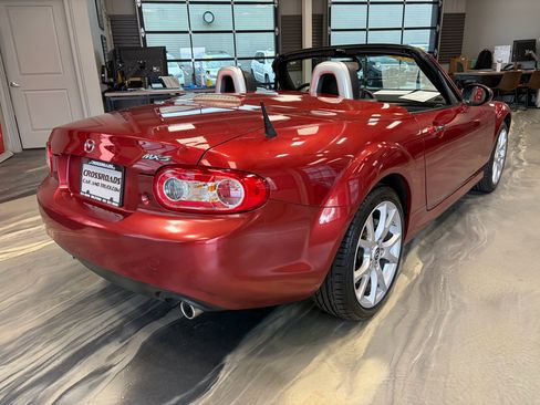 Used 2015 MAZDA MX-5 Miata Grand Touring RWD image 26