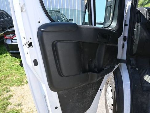 Used 2023 RAM ProMaster 2500 FWD image 14