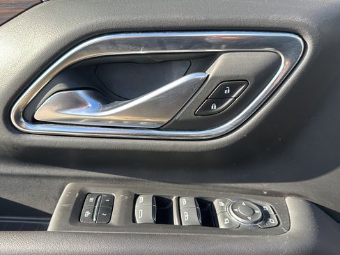 Used 2024 Chevrolet Tahoe High Country image 18