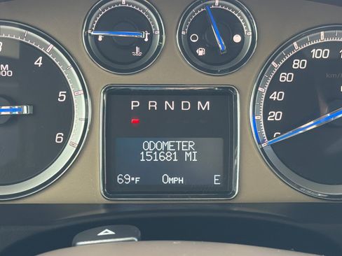 Used 2013 Cadillac Escalade ESV Platinum AWD/4WD image 27