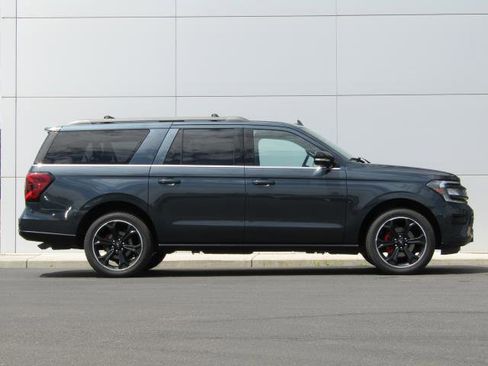 Certified 2022 Ford Expedition Max Limited AWD/4WD image 4