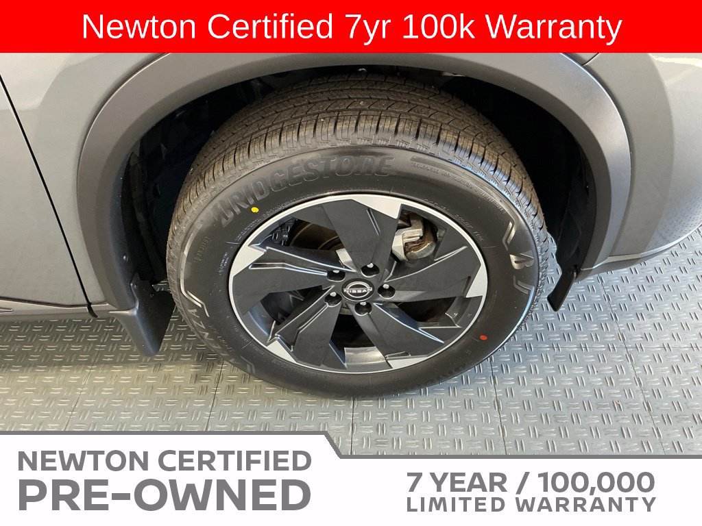 Used 2024 Nissan Rogue SV w/ SV Premium Package FWD image 45