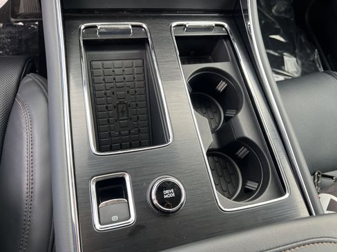 New 2025 Lincoln Aviator Reserve w/ Luxury Package image 23