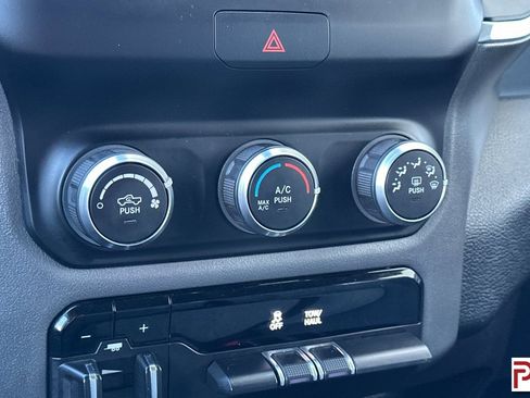 Used 2019 RAM 2500 Big Horn image 24