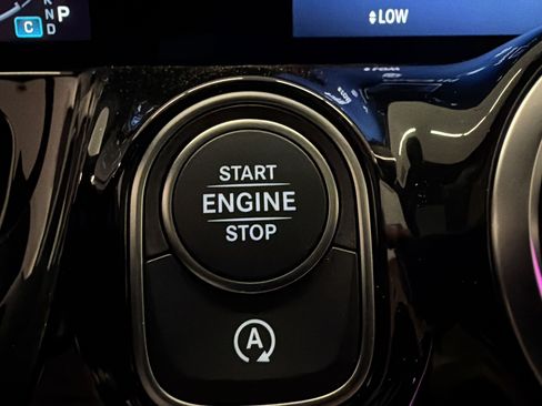 Certified 2026 Mercedes-Benz GLA 250 4MATIC image 17